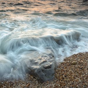 Превью обои море, волны, пляж, камни, природа