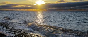 Превью обои море, волны, солнце, побережье, небо