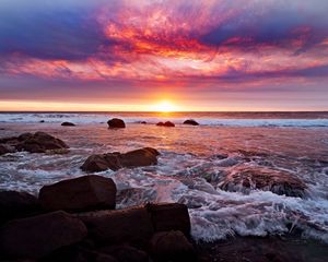 Превью обои море, волны, закат, горизонт, вечер