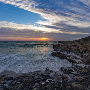 Превью обои море, закат, пейзаж, берег