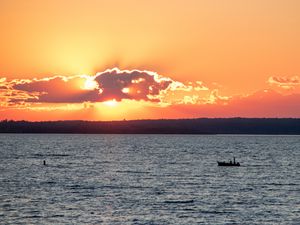 Превью обои море, закат, солнце, облако, сумерки