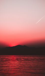 Превью обои море, закат, темный, холм, берег