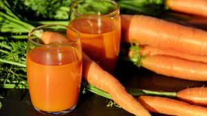 Превью обои морковь, морковный сок, овощи