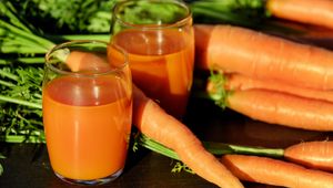Превью обои морковь, морковный сок, овощи