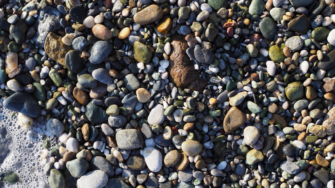 Обои морские камни, берег, влажный