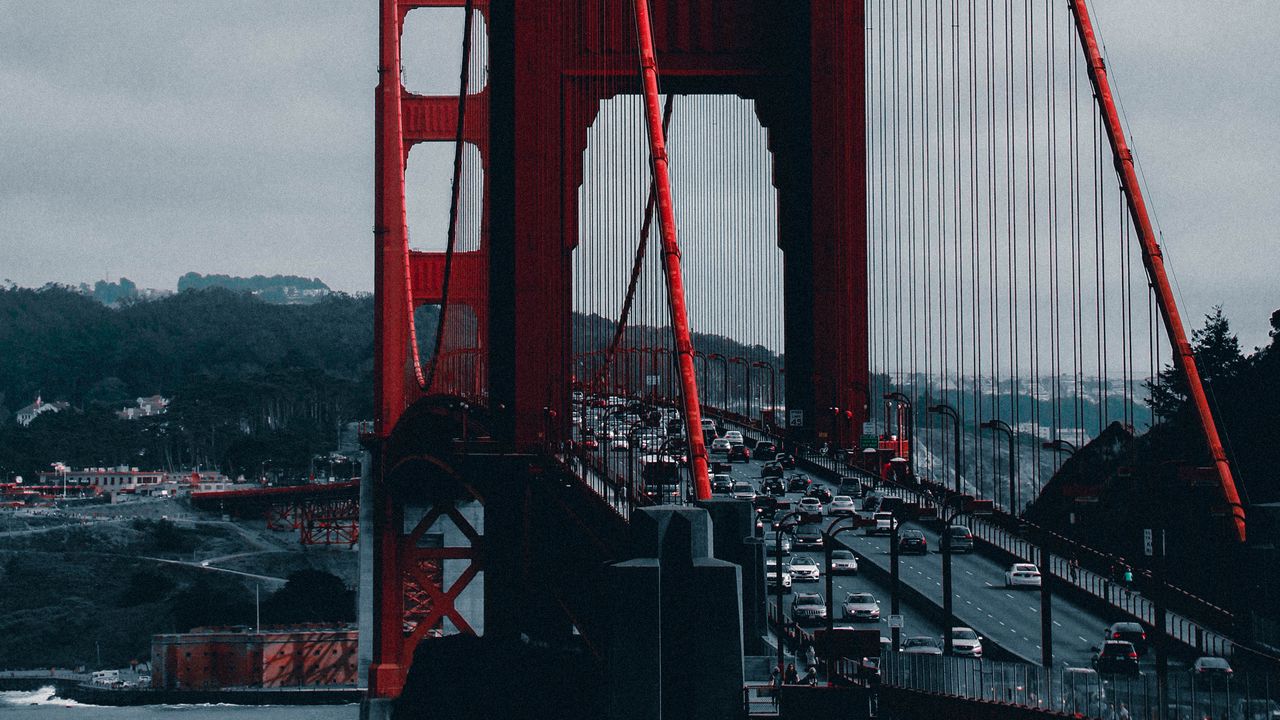 Обои мост, архитектура, движение, туман, город
