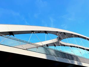 Превью обои мост, архитектура, небо, изгибы