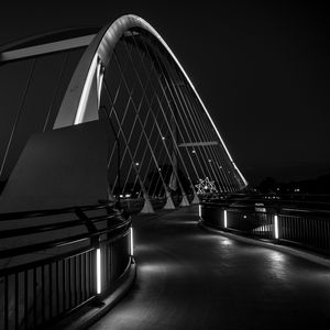 Превью обои мост, дорожка, архитектура, черно-белый