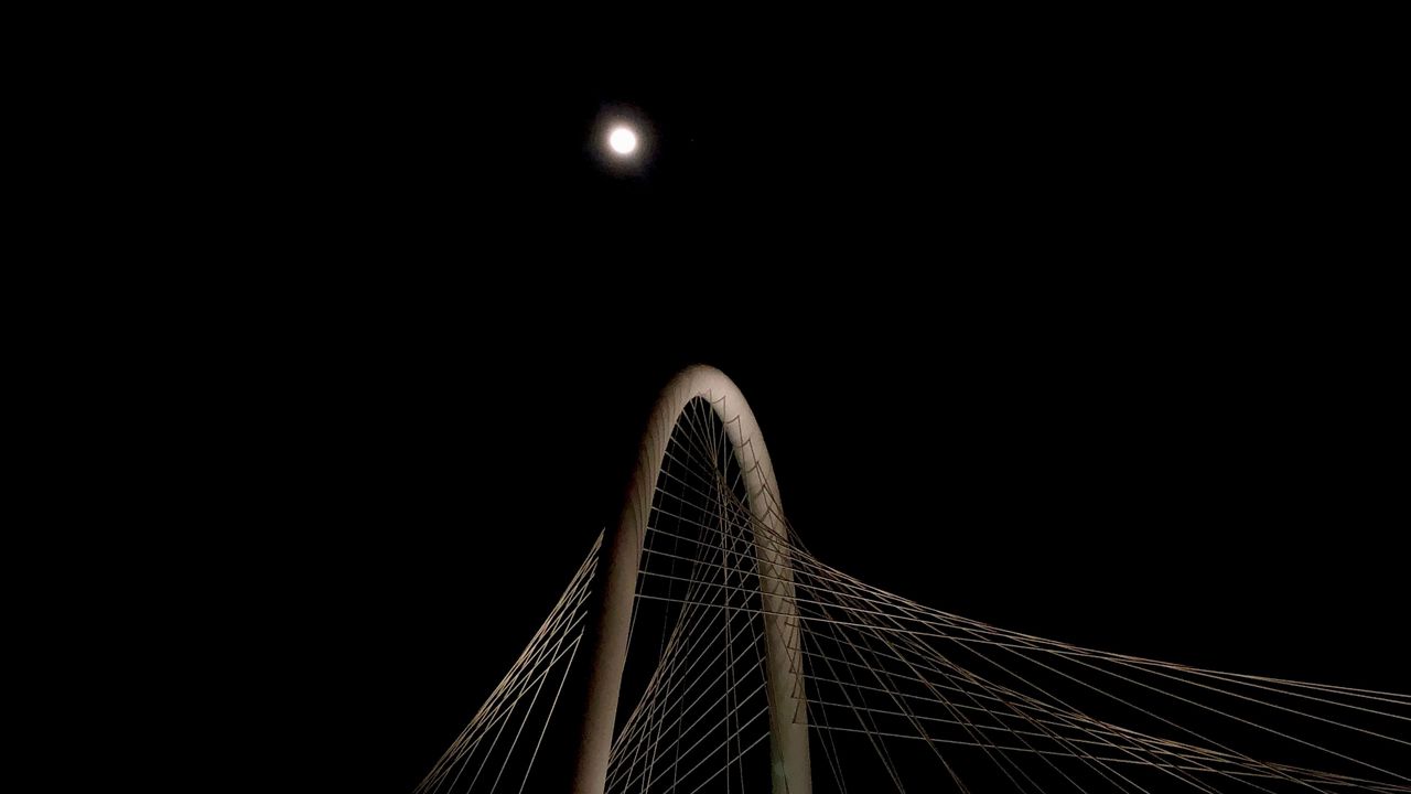 Обои мост, конструкция, луна, темнота, архитектура