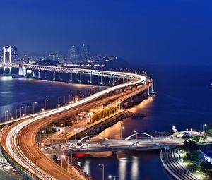 Превью обои мост, ночной город, небоскребы, огни города