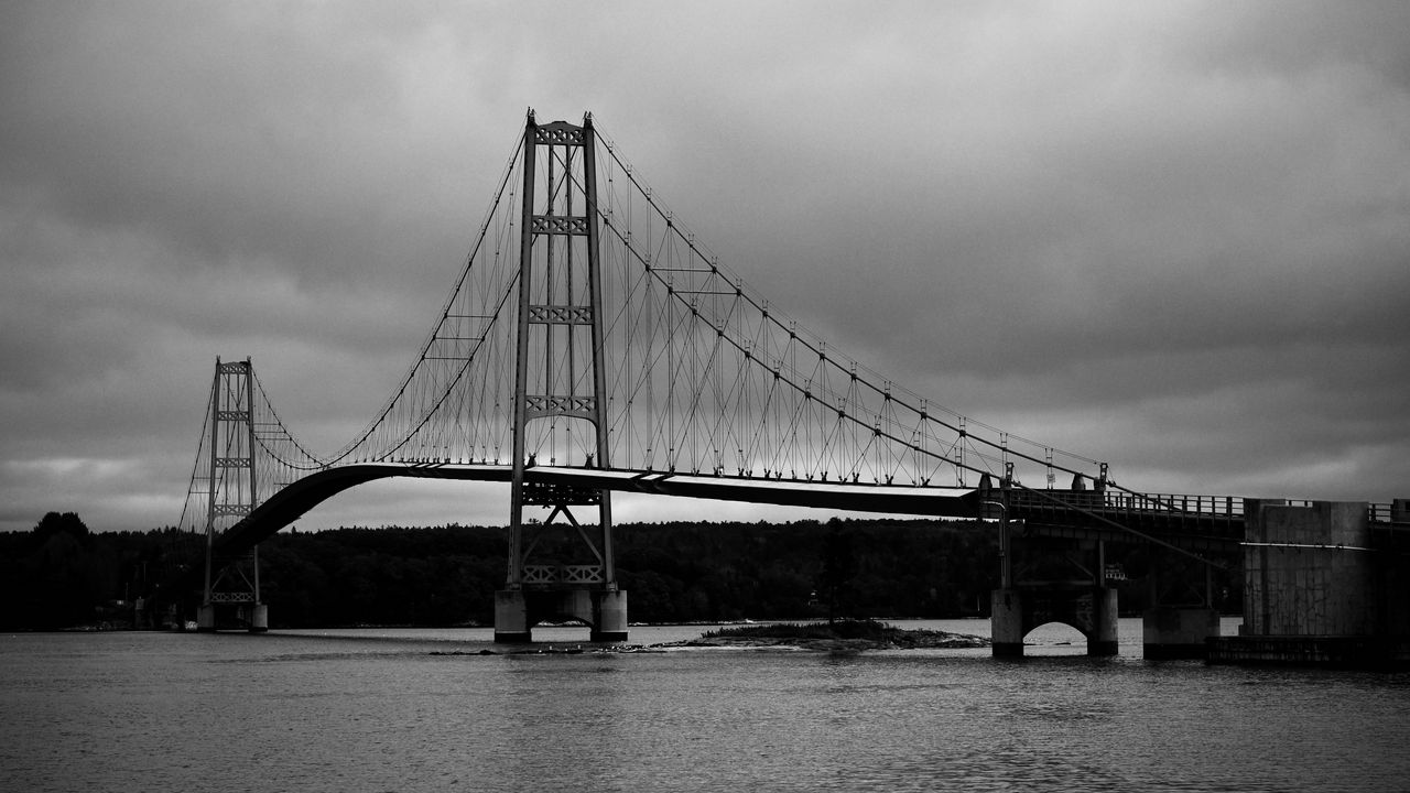 Обои мост, река, архитектура, черно-белый