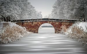 Превью обои мост, река, лед, снег, деревья, зима