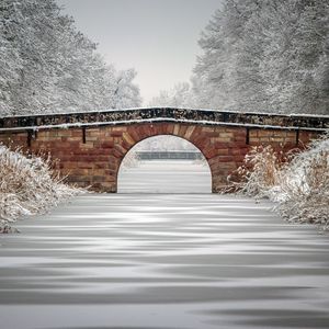 Превью обои мост, река, лед, снег, деревья, зима