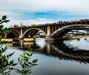 Превью обои мост, река, листья, ветки