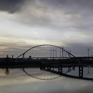 Превью обои мост, река, вода, отражение, облака, небо