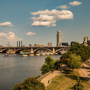 Превью обои мост, река, здания, деревья, облака, небо