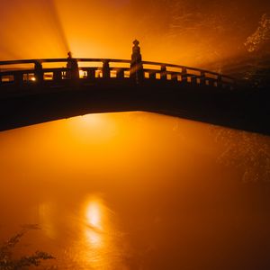 Превью обои мост, силуэт, туман, свет
