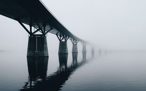 Превью обои мост, вода, отражение, туман