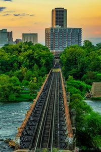 Превью обои мост, железная дорога, река, город, закат, пейзаж