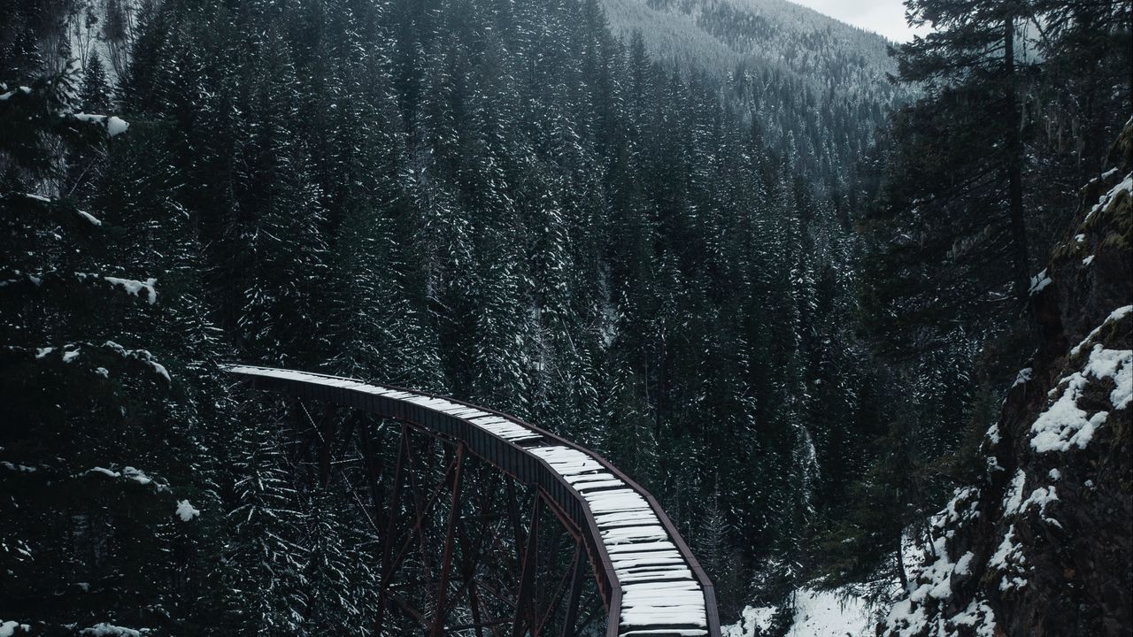 Обои мост, железная дорога, снег, деревья, горы, заснеженный