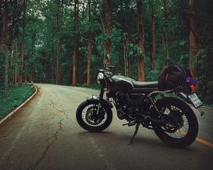 Превью обои мотоцикл, байк, черный, дорога, лес