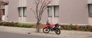 Превью обои мотоцикл, байк, красный, улица
