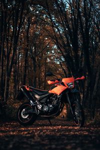 Превью обои мотоцикл, байк, оранжевый, черный, вид сбоку