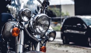 Превью обои мотоцикл, фара, вид спереди