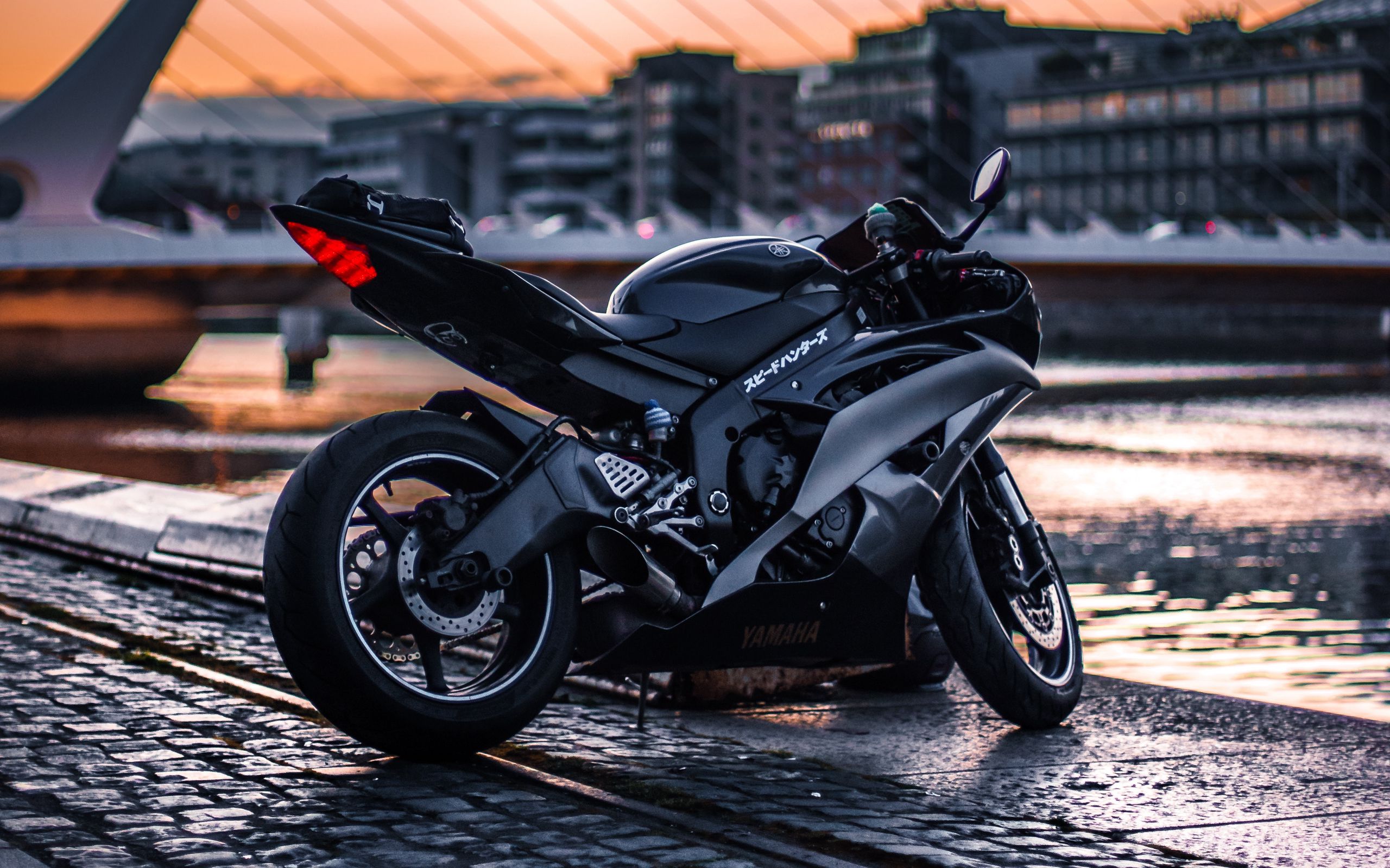 Р 6 4. Honda cbr650f 2015. Спортбайк Ямаха чёрный. Мотоцикл чёрный Ямаха 2022. Honda cbr650f 2016.