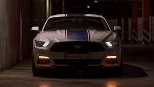 Превью обои mustang gt, mustang, спорткар, автомобиль, вид спереди, фары