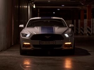 Превью обои mustang gt, mustang, спорткар, автомобиль, вид спереди, фары
