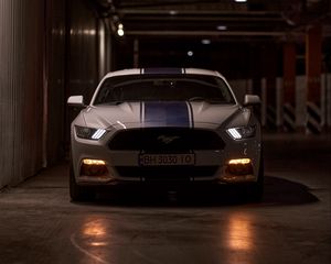 Превью обои mustang gt, mustang, спорткар, автомобиль, вид спереди, фары