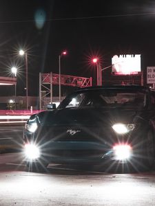 Превью обои mustang, машина, фары, свет, дорога