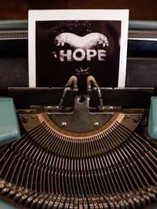 Превью обои надежда, слово, надпись, текст, печатная машинка