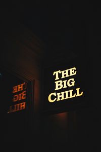 Превью обои надпись, отдых, свечение, темный