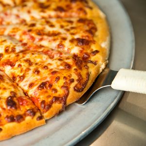 Превью обои национальный день pizza, 2015, пицца, сыр, выпечка