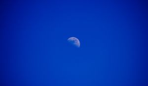 Превью обои небо, луна, минимализм, синий