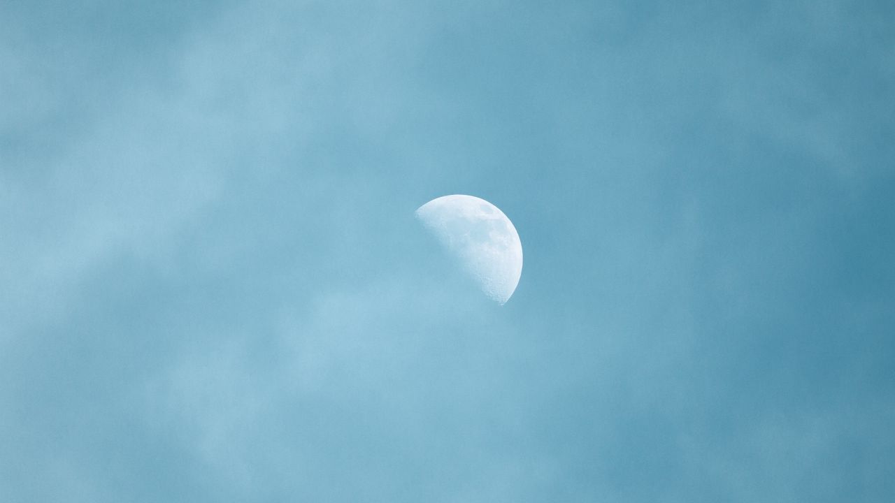 Обои небо, луна, облака