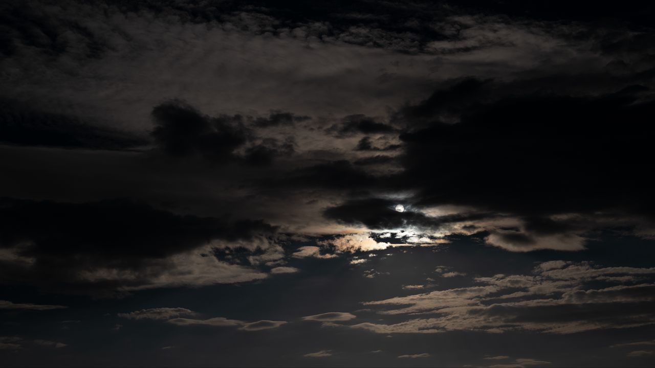 Обои небо, облака, ночь, луна, темный, ночное небо