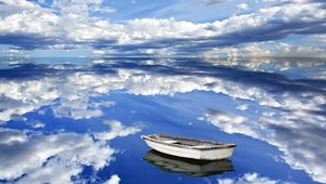 Превью обои небо, облака, отражения, лодка