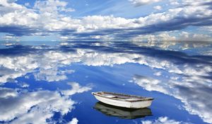 Превью обои небо, облака, отражения, лодка