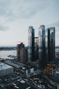 Превью обои небоскреб, здание, город, дороги