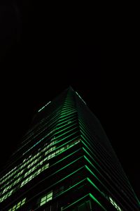 Превью обои небоскреб, здание, ночь, зеленый, темный