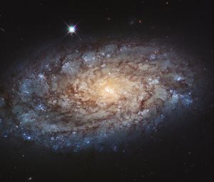 Превью обои ngc 4298, галактика, спираль, туманность, звезды, космос