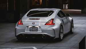 Превью обои nissan 350z, nissan, спорткар, автомобиль, вид сзади, серый