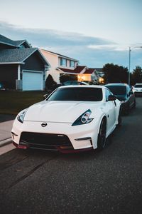 Превью обои nissan 350z, nissan, спорткар, автомобиль, вид спереди, белый