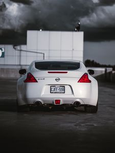 Превью обои nissan 370z, nissan, автомобиль, спорткар, вид сзади