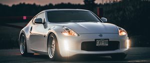 Превью обои nissan 370z, nissan, автомобиль, спорткар, белый