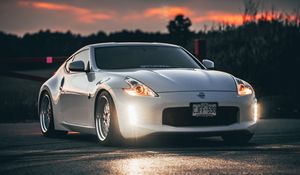 Превью обои nissan 370z, nissan, автомобиль, спорткар, белый