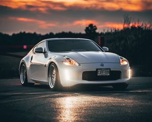 Превью обои nissan 370z, nissan, автомобиль, спорткар, белый